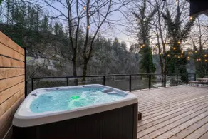 Luxe Riverfront A-Frame | Hot Tub | Fishing - Image 4