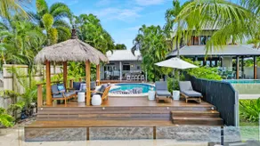 Mylara Beachfront Holiday Home - Image 4