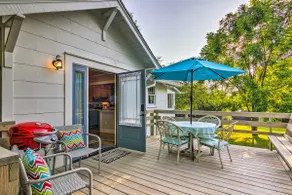 Restored Mars Hill Home on 1 Acre: Walk to Town! - Image 2