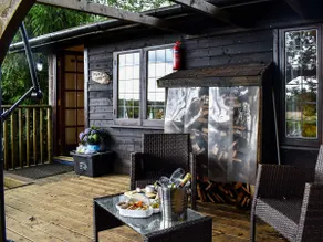 Toms Cabin - Uk35173 - Image 2