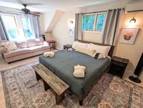 Hot Tub & Game Room - Ski Mt. Snow/Stratton - Image 3