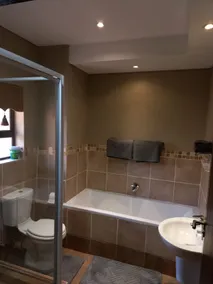 Best overnight with free WiFi. Modern & private - Image 5