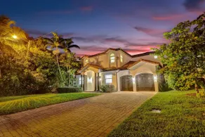 3600sf /Pool/Gameroom - Image 4