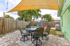 Jensen Beach Home: Walk to Beach Access! - Image 4