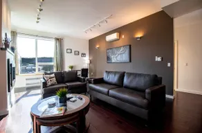 NN - Park View #1 - Downtown 2-bed 2-bath - Image 3