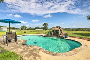 Cozy Spring Branch Cottage in Hill Country! - Image 3