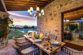 Il Conte, Traditional Tuscany 3 bedrooms Luxury Farmhouse Villa with Private Pool and SPA in Orentano - Image 4