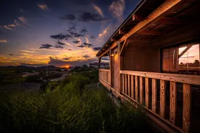 On Allen Street- Walk to everything! Balcony Sunsets! Free Wifi! Miners Cabin #1 - Image 5