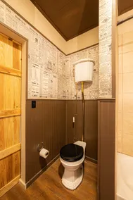 On Allen Street- Walk to everything! Balcony Sunsets! Free Wifi! Miners Cabin #1 - Image 2