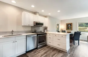 Riverfront Cottage Just Steps From Deschutes River - Image 2
