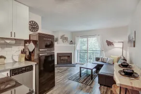 Top Floor Top End Downtown Remodel! Monthly Rates - Image 2
