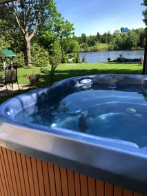 Waterfront Escape | Hot Tub & Beach - Image 4