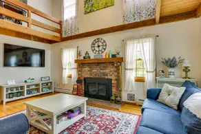 Game Room & Yard: Greentown Home Near State Park - Image 4