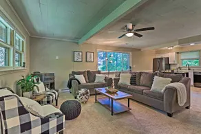Deck & Gas Grill: Modern East Stroudsburg Home! - Image 4