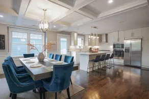 Boston`s Luxury Home: Pet-Friendly, 4BR, Sleeps 10 - Image 3