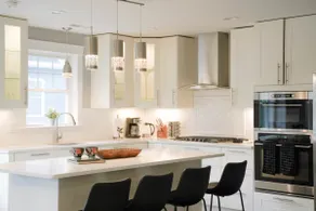 Boston`s Luxury Home: Pet-Friendly, 4BR, Sleeps 10 - Image 2
