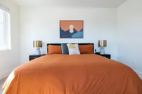 Rooftop Patio! 2 bed/2 ensuite and by Water Park! - Image 2