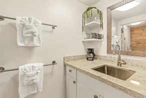 Bright and Beautiful Princeville Studio, Private Lanai, Pool (209B) - Image 4
