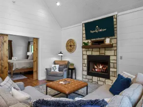 Serene Forest Cabin Escape with Hot Tub - Image 3