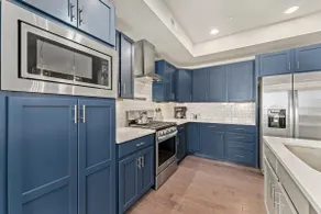 Stylish Music-Inspired Retreat Near Old Town FC - Image 3