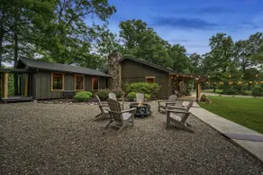Waterfront 4 bedroom Cabin with Outdoor Amenities - Image 3