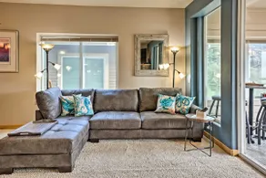 Gold Beach Townhome with Ocean Views & Sunroom! - Image 4