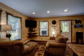 Dragon's Nest Cabin with Mountain Views - Image 5