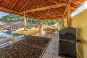 Casa Famosa - Large Family Home with Private Pool - Image 3