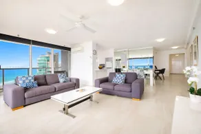 13A Peninsula - Image 2
