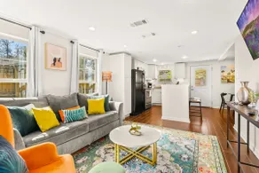 Modern Grande Home! 3 King Beds! 2 Kitchens! - Image 3