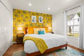 Modern Grande Home! 3 King Beds! 2 Kitchens! - Image 4
