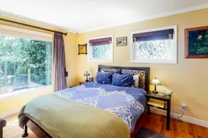 Classic, Dog-Friendly Home with Free WiFi, a washe - Image 5