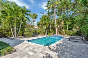 Daddy House-victoria Park With Pool - Image 2
