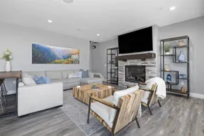 Large-group Retreat w/Hot Tub, 2 Kitchens, Grill - Image 4