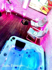 Evasion Suite-Apartment-Suite-Hydromassage-No v - Image 3