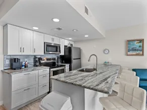 Island Place 105 Amazing Views w/ Waterfront Pool! - Image 3