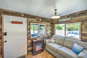 Coastal PNW Gem w/ Hot Tub - Walk to Beach! - Image 3