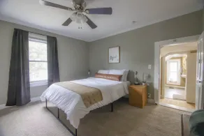1-BR Gem Near Downtown & Nature Escapes - Image 4