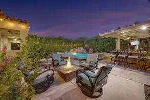 Echelon: Pool, Spa, Pool Table, Ping Pong table! - Image 3