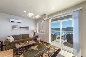 Wonderful Triplex Unit With Spectacular Lake View! - Image 2