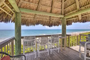 Boat Lovers Paradise: Walk to Private Beach! - Image 4