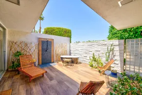 Tranquil & spacious, newly updated, great location - Image 3