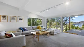 Bush Retreat with Bayviews at Pretty Beach - Image 3