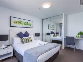 Comfortable Partial Ocean View 1-bedroom Apartment - Image 3