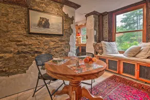 Lakefront Poconos Retreat w/ Hot Tub, Near Hiking! - Image 4