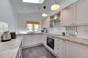 1 Bed in Wenhaston oc-jap - Image 3