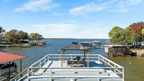 6BR/5Bath Single Story Lake Front Home at Cedar Creek with 3 ensuites &  huge patio - Image 3