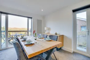 3 Bed in Ovingdean oc-bbwand - Image 3