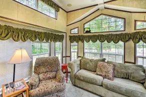 Cozy Gig Harbor Cottage ~ 2 Mi to Case Inlet! - Image 4