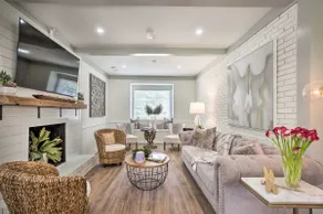 Walk To Dtwn Alpharetta Modern Home with Fire Pit - Image 5